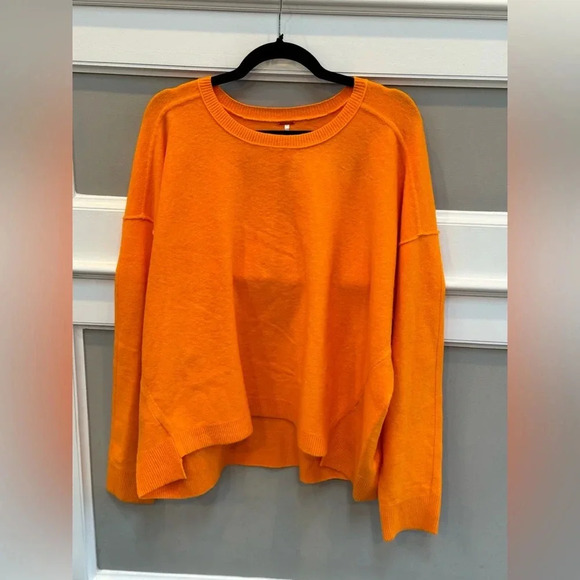 NWT Free People Phoebe Pullover - Picture 4 of 6